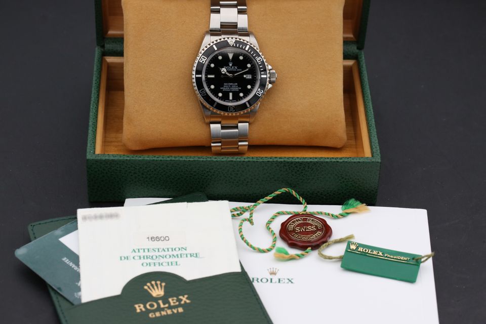 Rolex Sea-Dweller 16600 Image 7